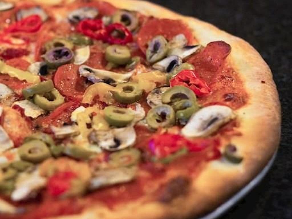 Large Capo Pizza