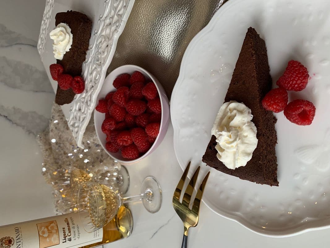 Flourless Chocolate Cake