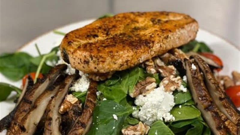 California Blackened Salmon Salad 