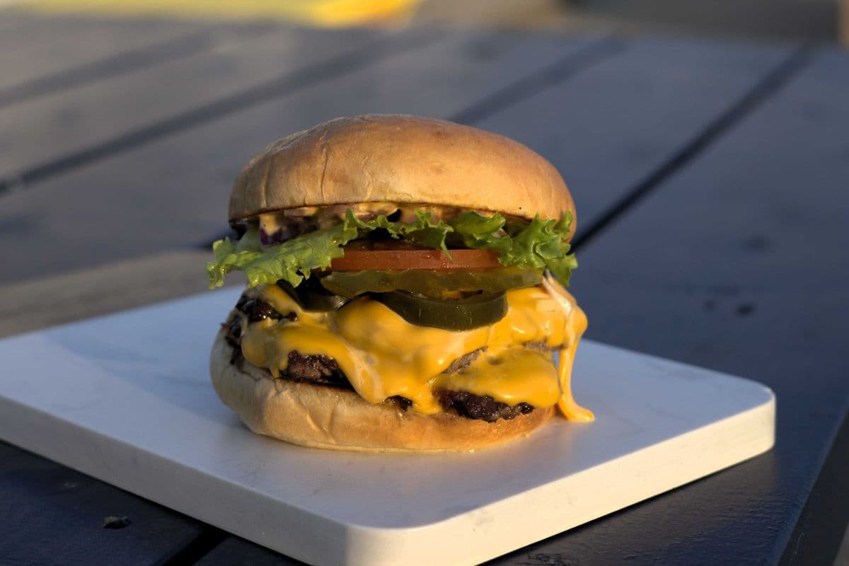 *NEW* Cheesy Jalapeno Burger