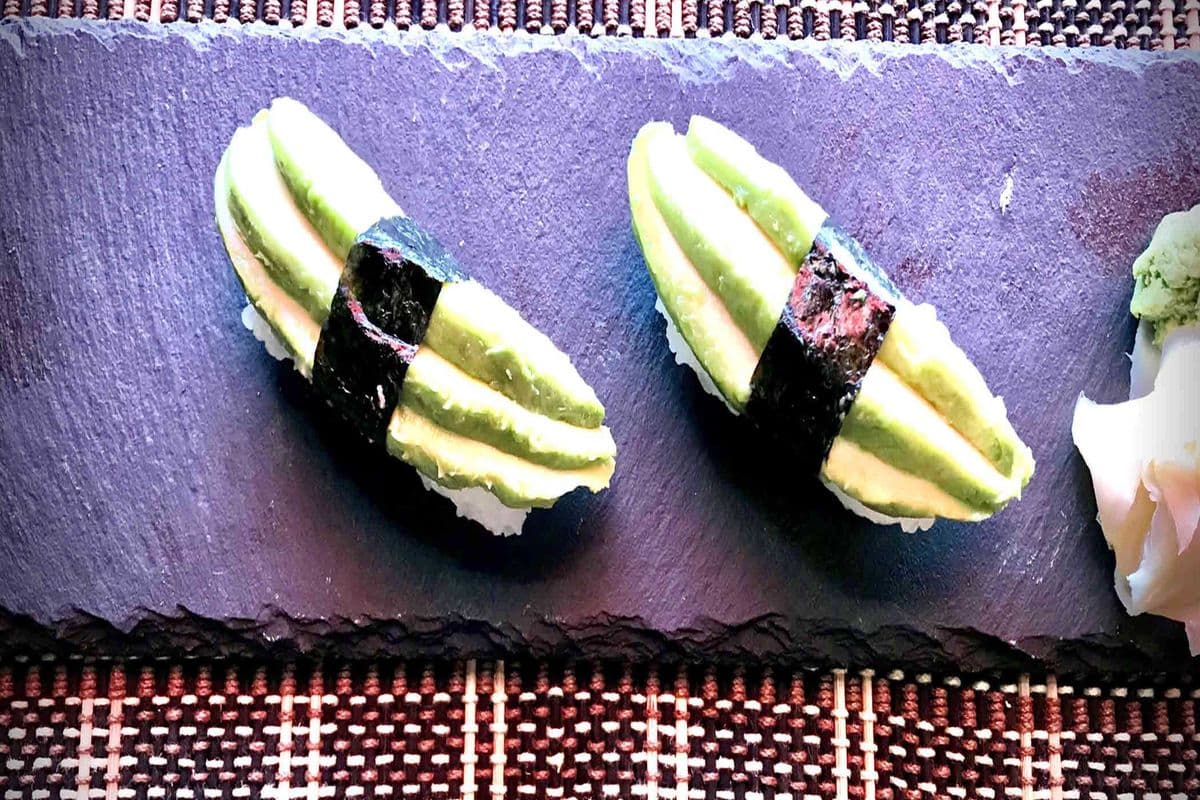 Avocado Nigiri (1 pcs)