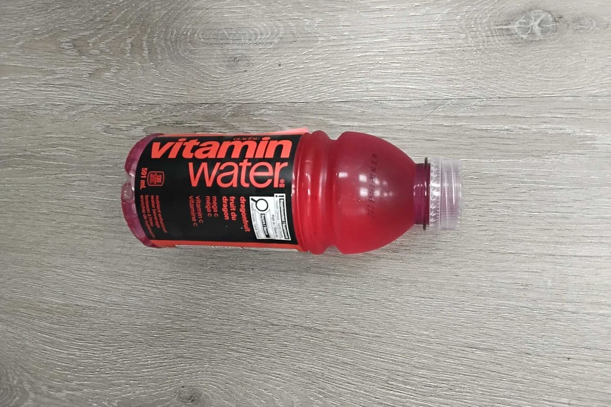 Vitamin water dragonfruit with vitamin c (591ml)
