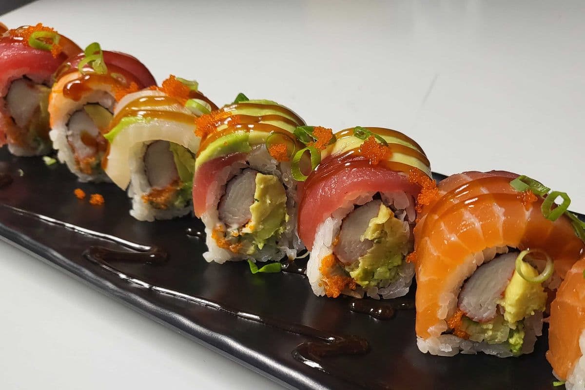 SR3. Rainbow Roll (8 pcs)