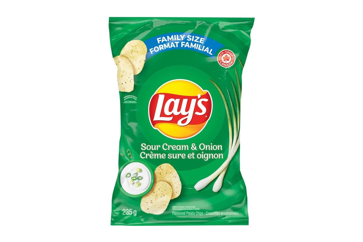 Lays Sour Cream & Onion (235 g)