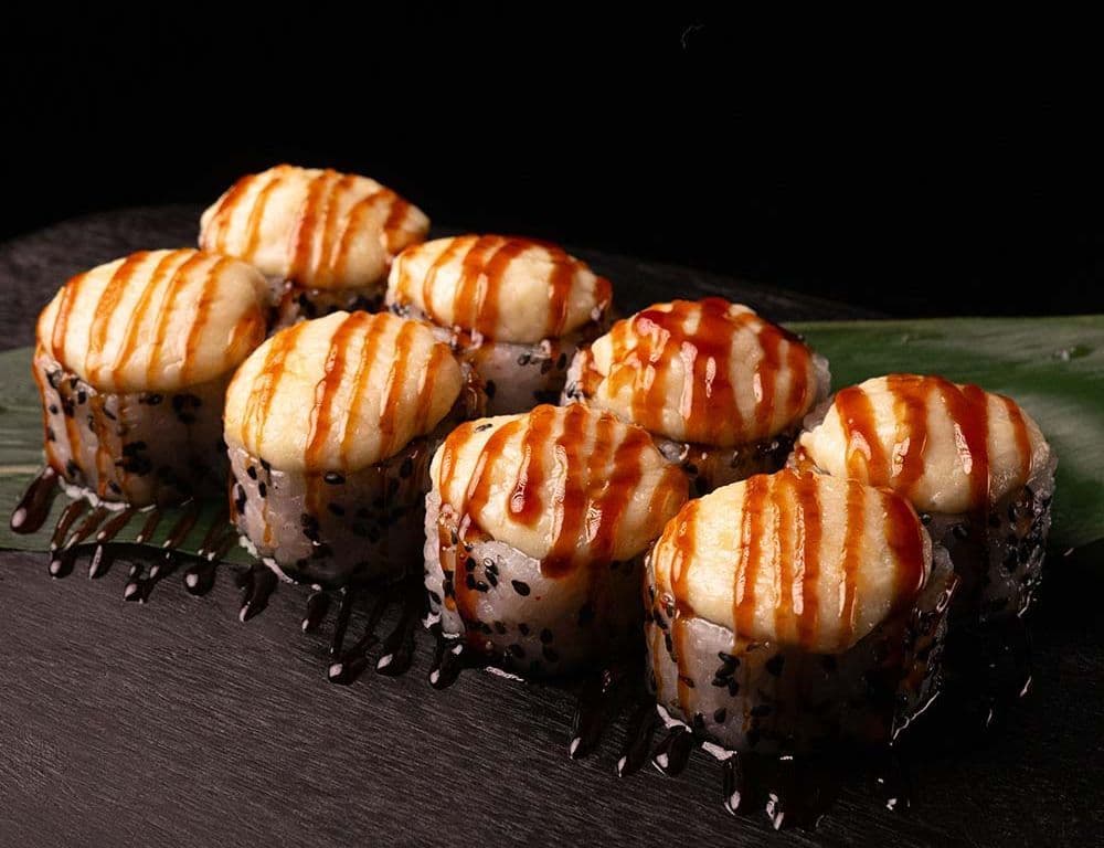 Cheesume Eel Roll