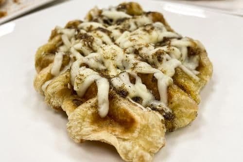 Za'atar Mozzarella Croffle