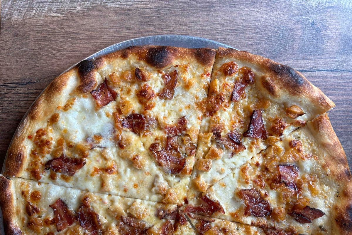16" I Feel Pine (Bacon) Pizza