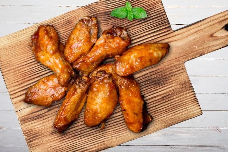CHICKEN WINGS (8 PCS)