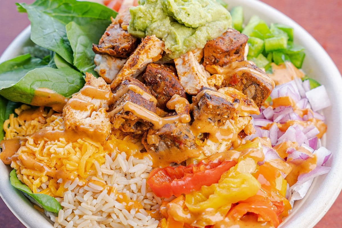 6" Petita - Ancho Chicken and Black Bean Rice Bowl (320 Cals)