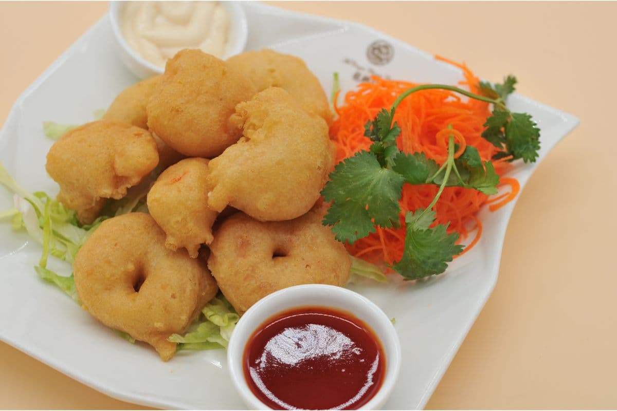 P12. Deep-Fried Tiger Shrimp with Salad Sauce