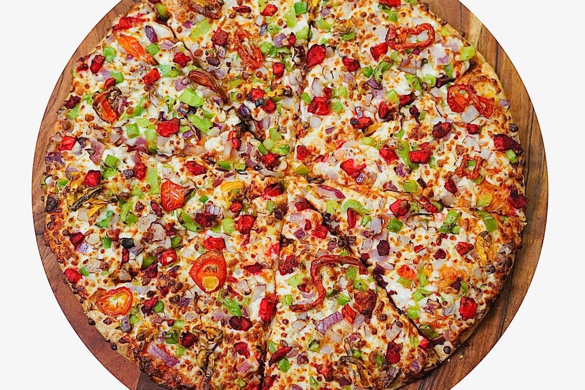 Medium Tandoori Chicken Pizza