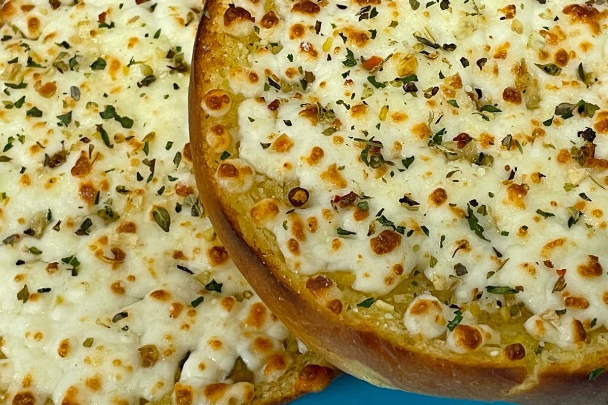 Garlic Bread with Cheese