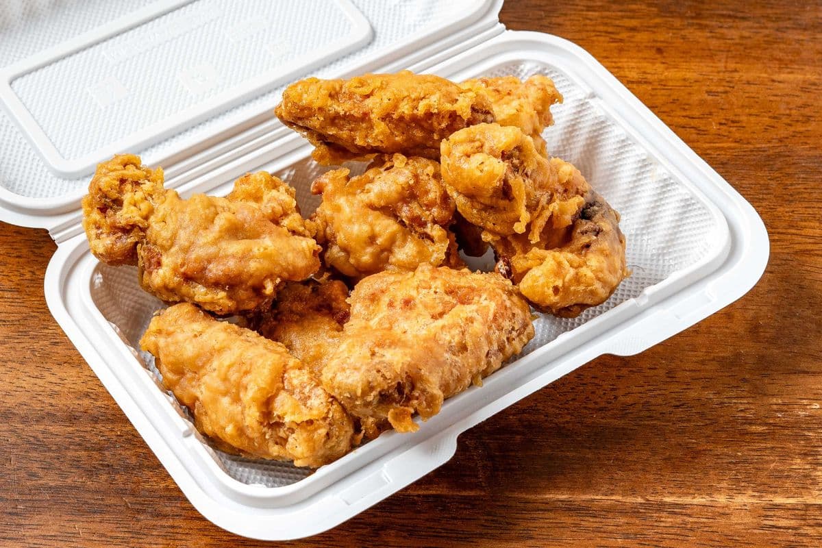 2.Deep Fried Chicken Wings