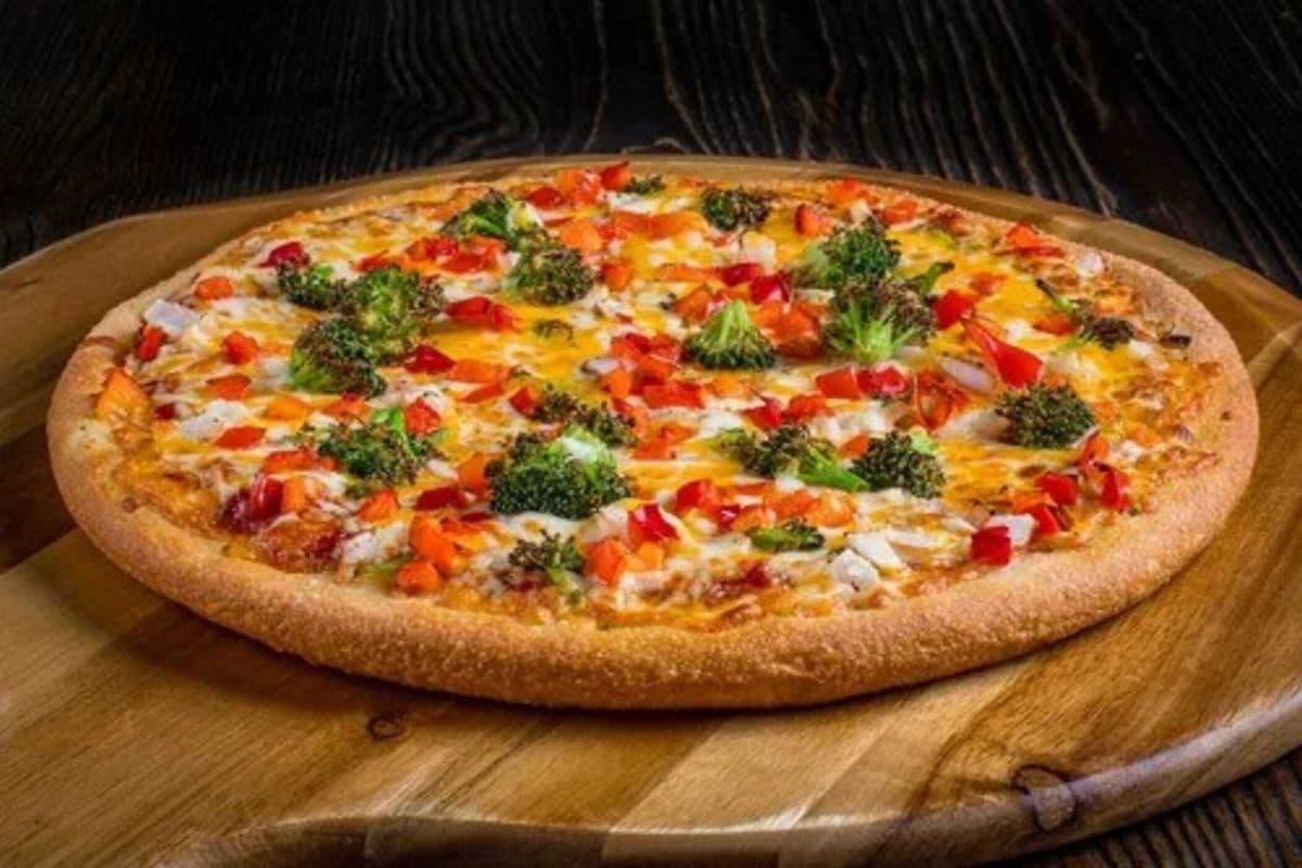 10" The Little Green Three Pizza