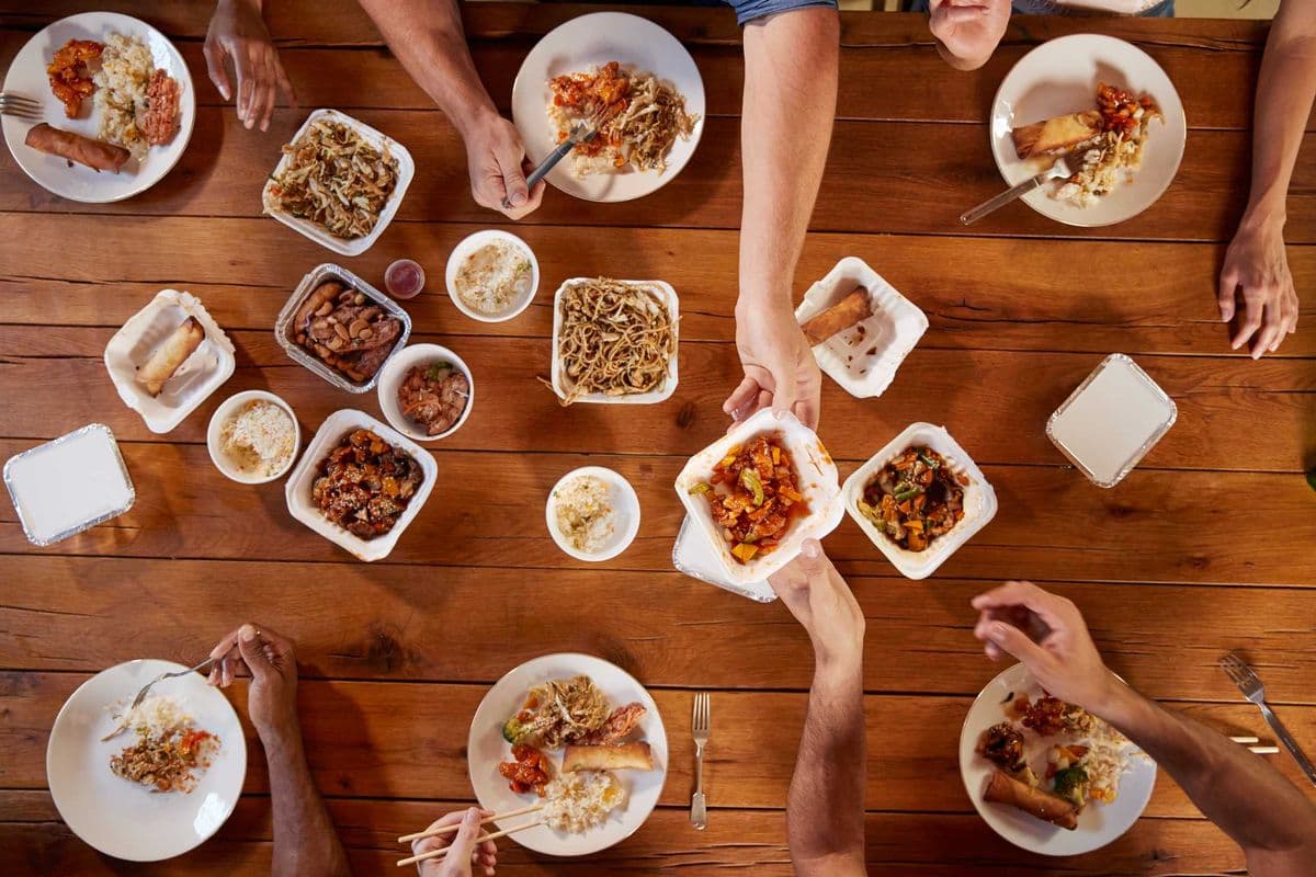 FAMILY FEAST (7-10 People)