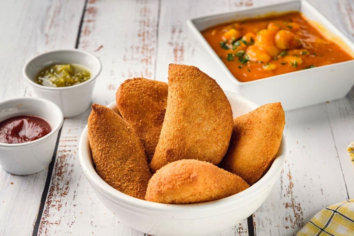 Risoles de Camarão Mini (Mini Portuguese Shrimp Croquettes) 5 pcs