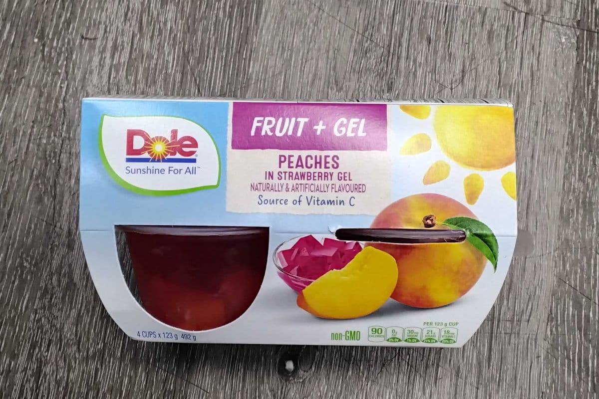 Dole fruit+gel peaches in strawberry gel (492g)