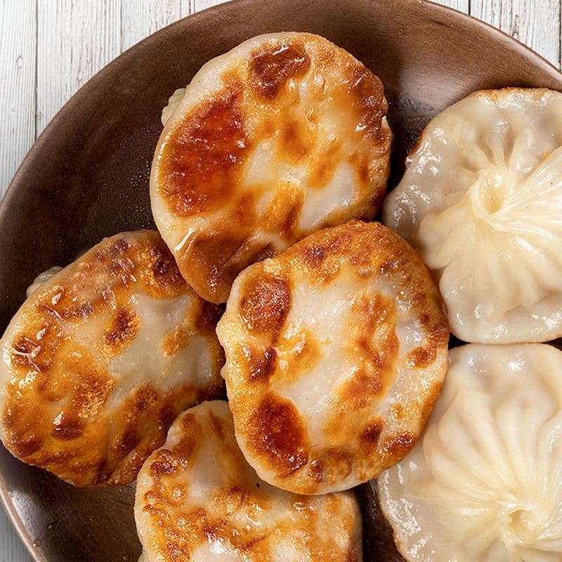 P2. Pan Fried Mini Soup Dumpling (Crab+Pork, 6Pcs) / P2. 蟹粉小口煎包 (6個)