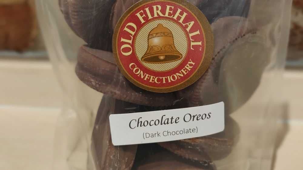 Chocolate Dipped Oreos