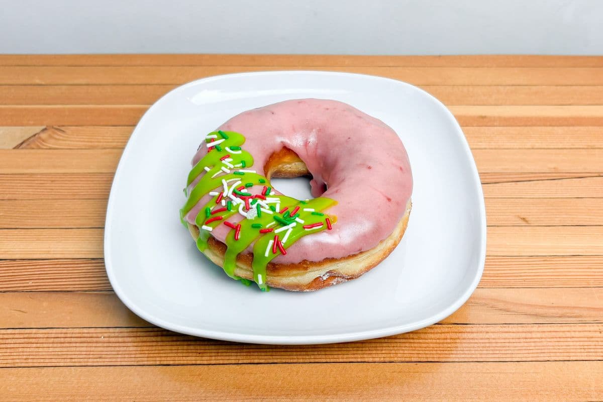 Vegan Strawberry Sprinkles (NEW!!Fluffy Yeast Raised)