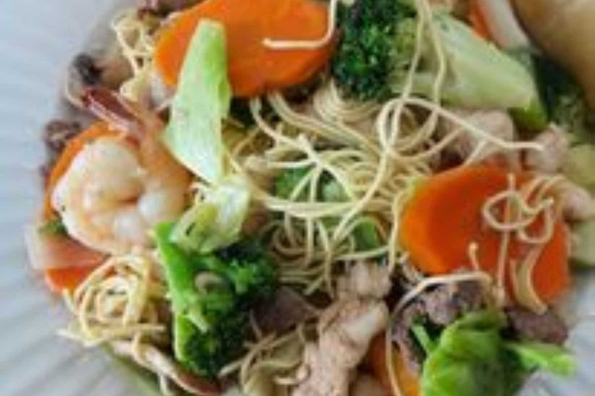 Shrimp with Mixed Vegetables Noodles