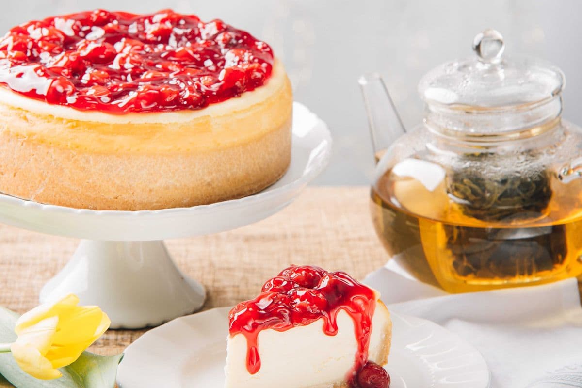 8" Cherry Cheesecake