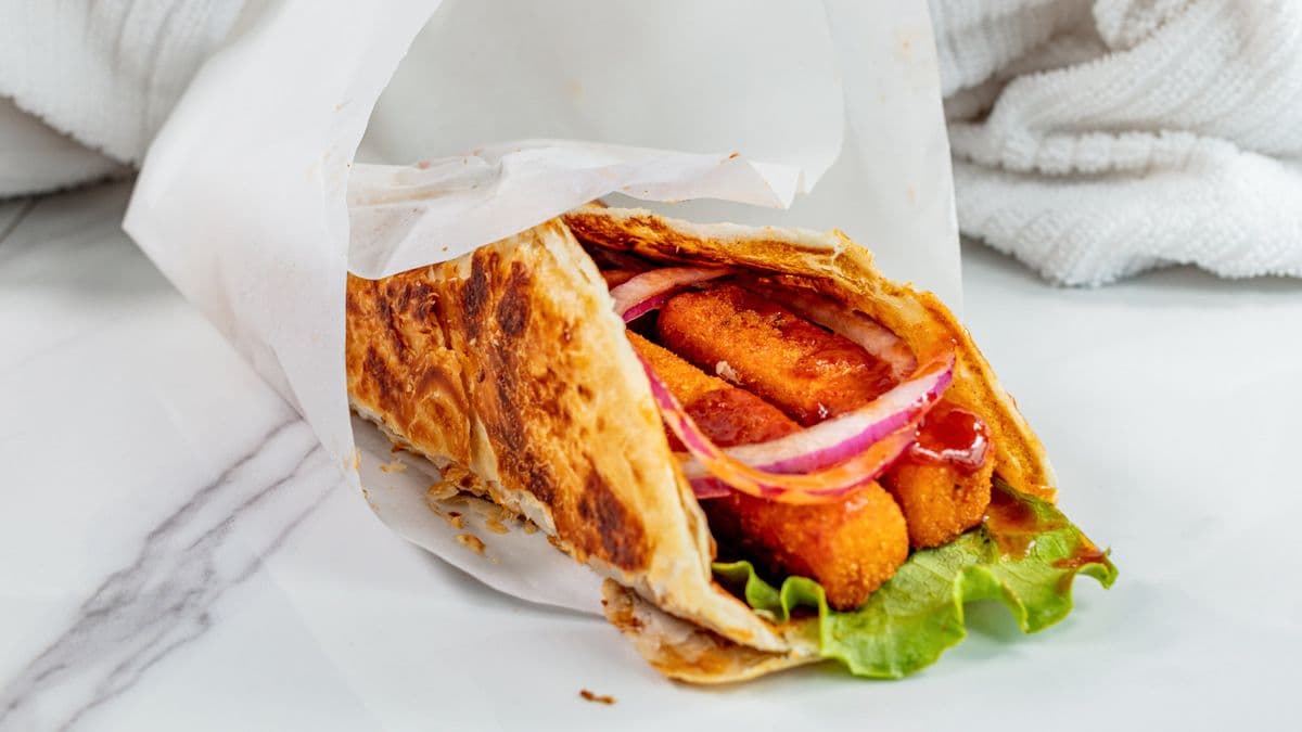 CRISPY PANEER ROLL