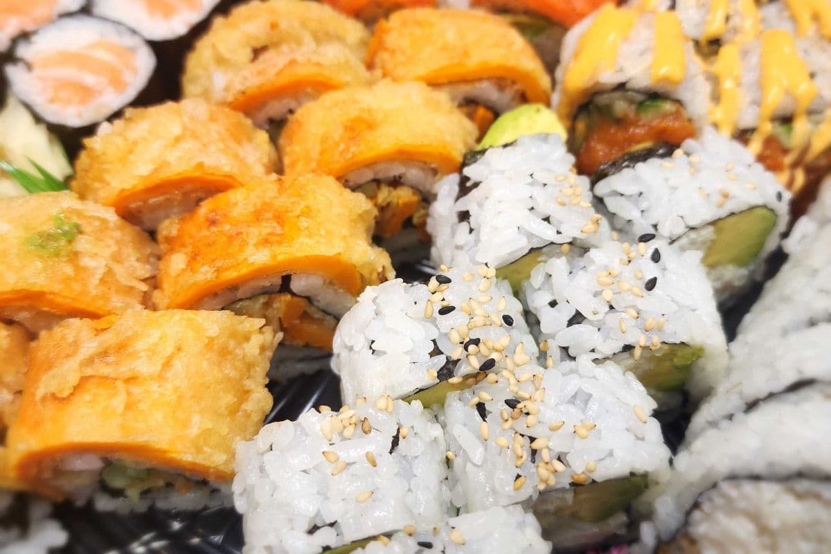 Roll Party Tray A (56 pcs)