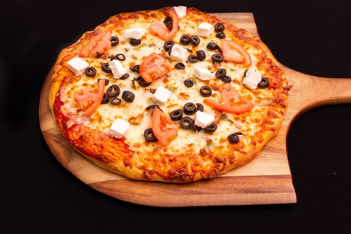 Pizza large à la grecque