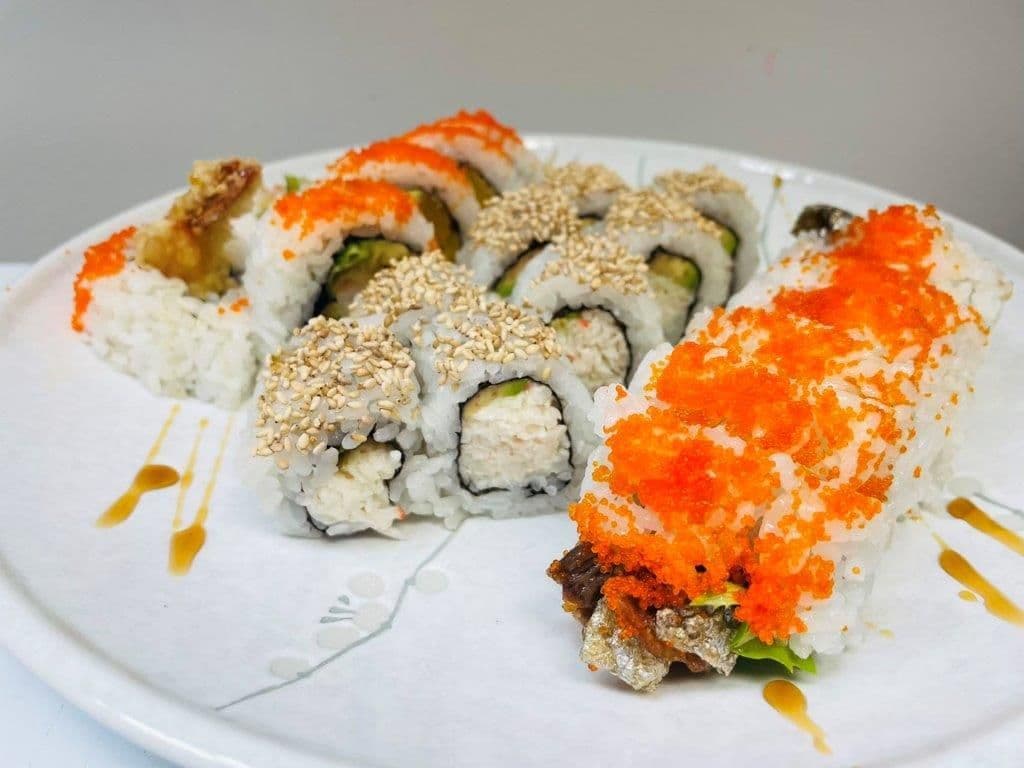 Regular Roll Combo (20 Pcs)