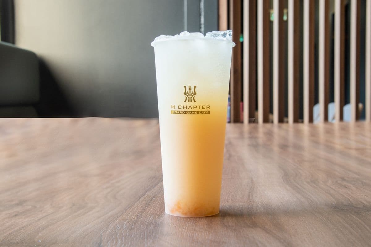 A6. Sparkling Peachy Yakult 蜜桃气泡多多 (Large) (700cc)