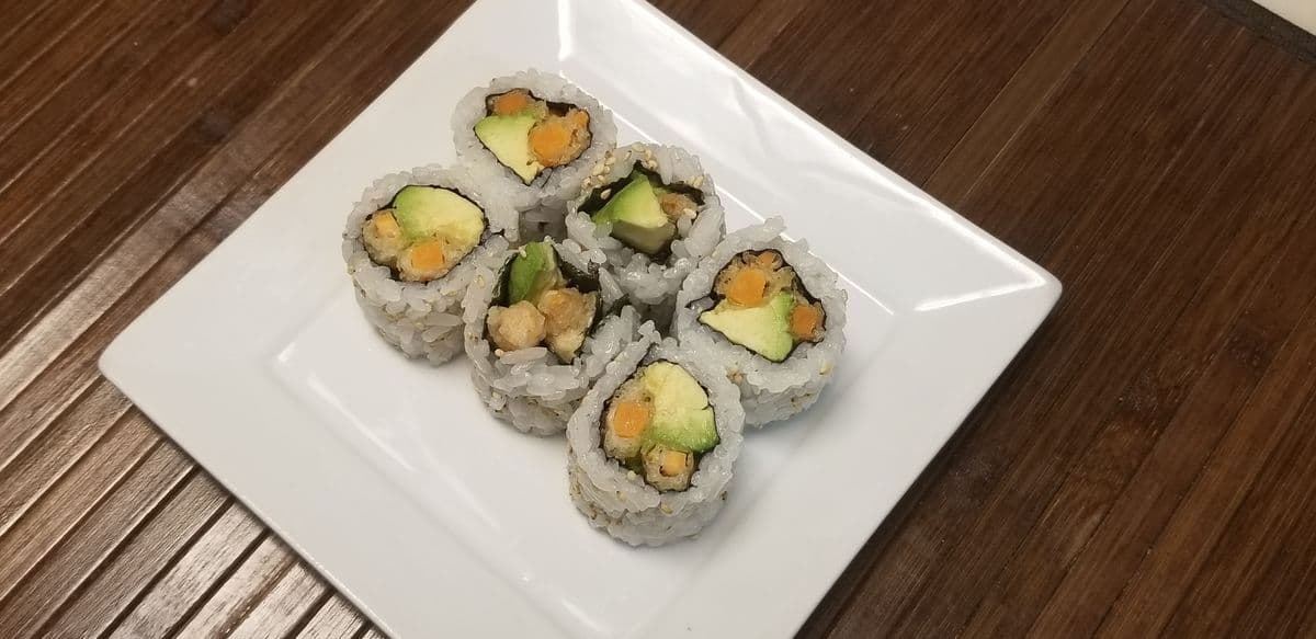 Yam Avocado Roll (6 pcs)