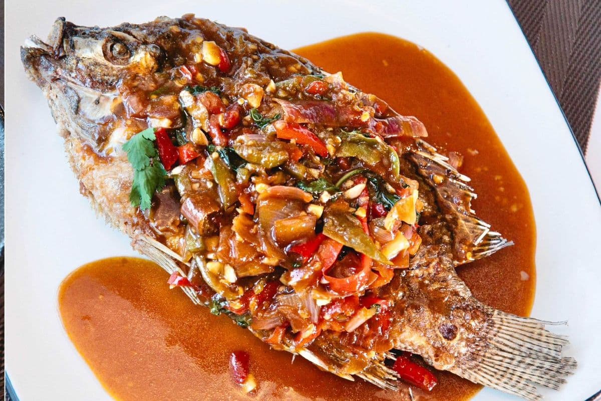 Fish with chili sauce