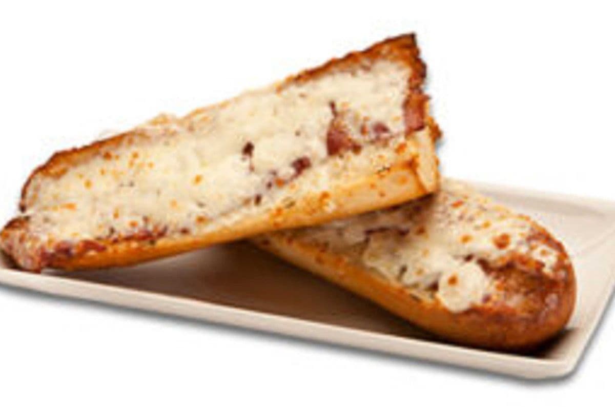 Garlic Bread with Bacon and Cheese