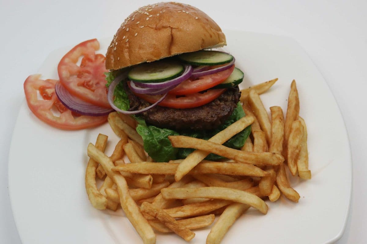 Angus Beef Burger (5.3 oz) with French fries