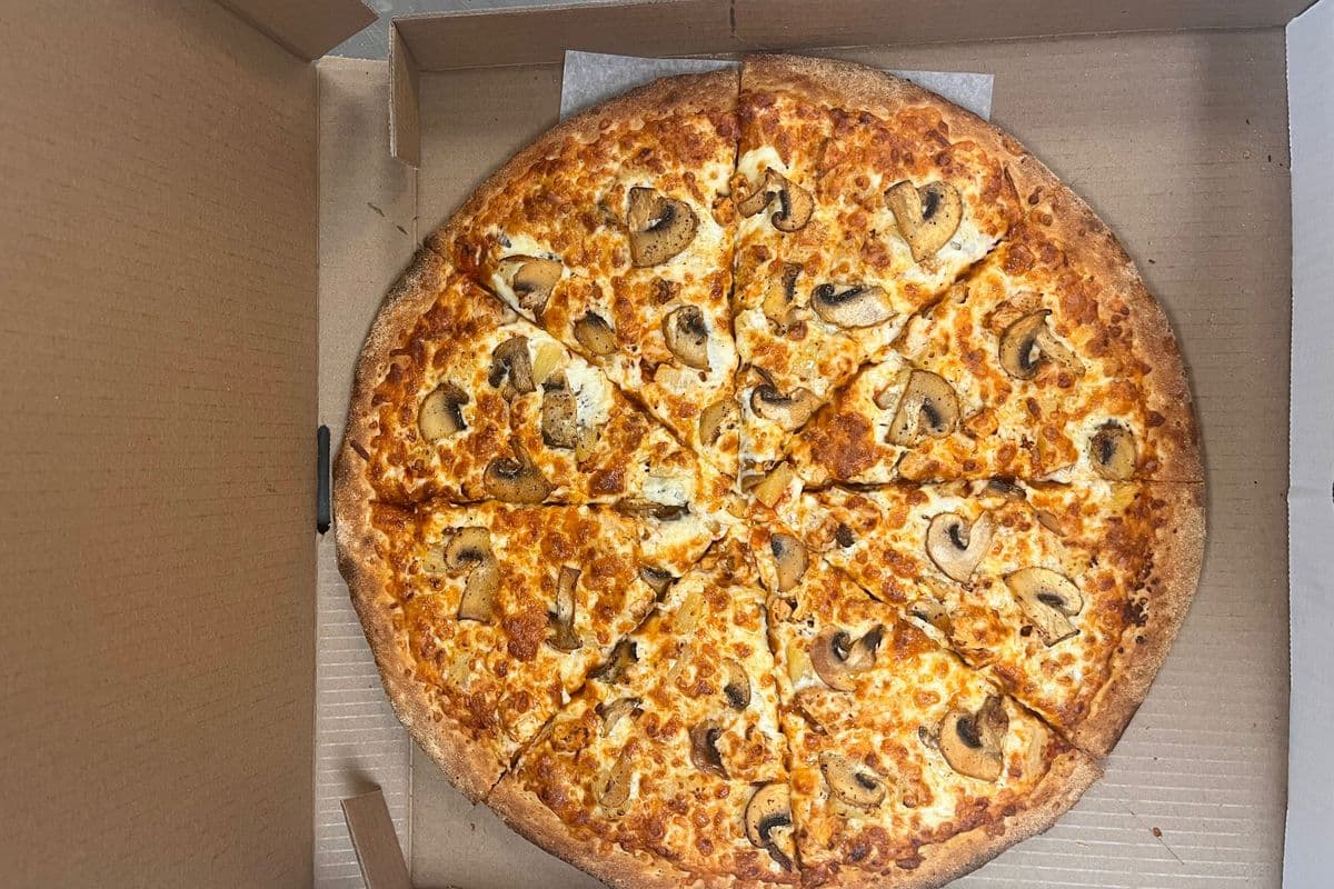 10" Small Canadian Pizza
