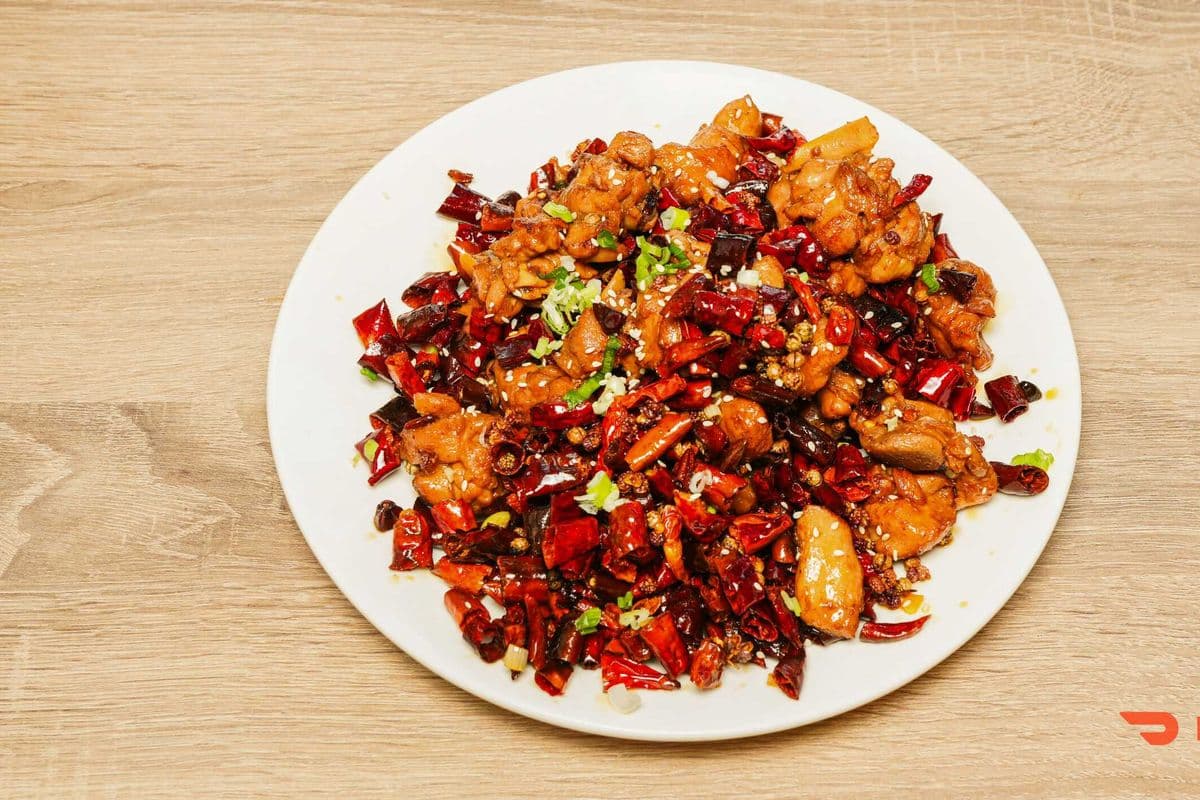 F07 Chongqing Spicy Chicken 重庆辣子鸡