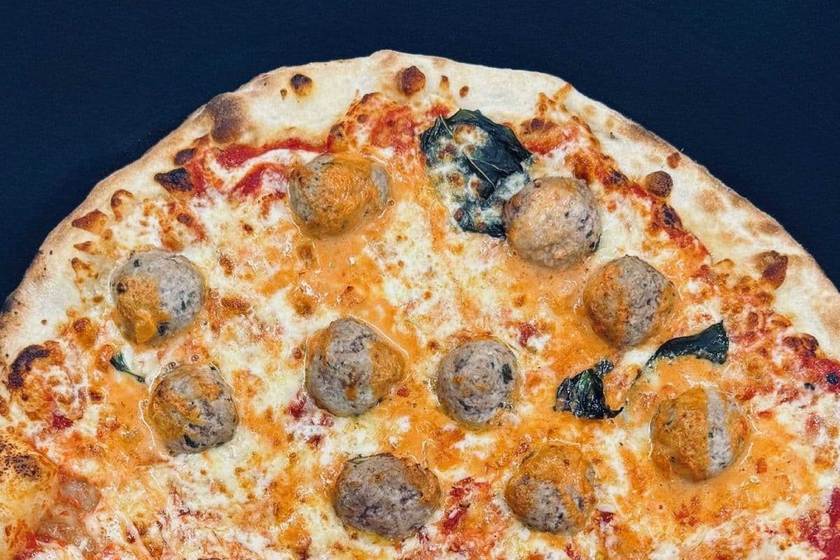 Pizza Boulette de Viande Large / Large Meat Balls Pizza