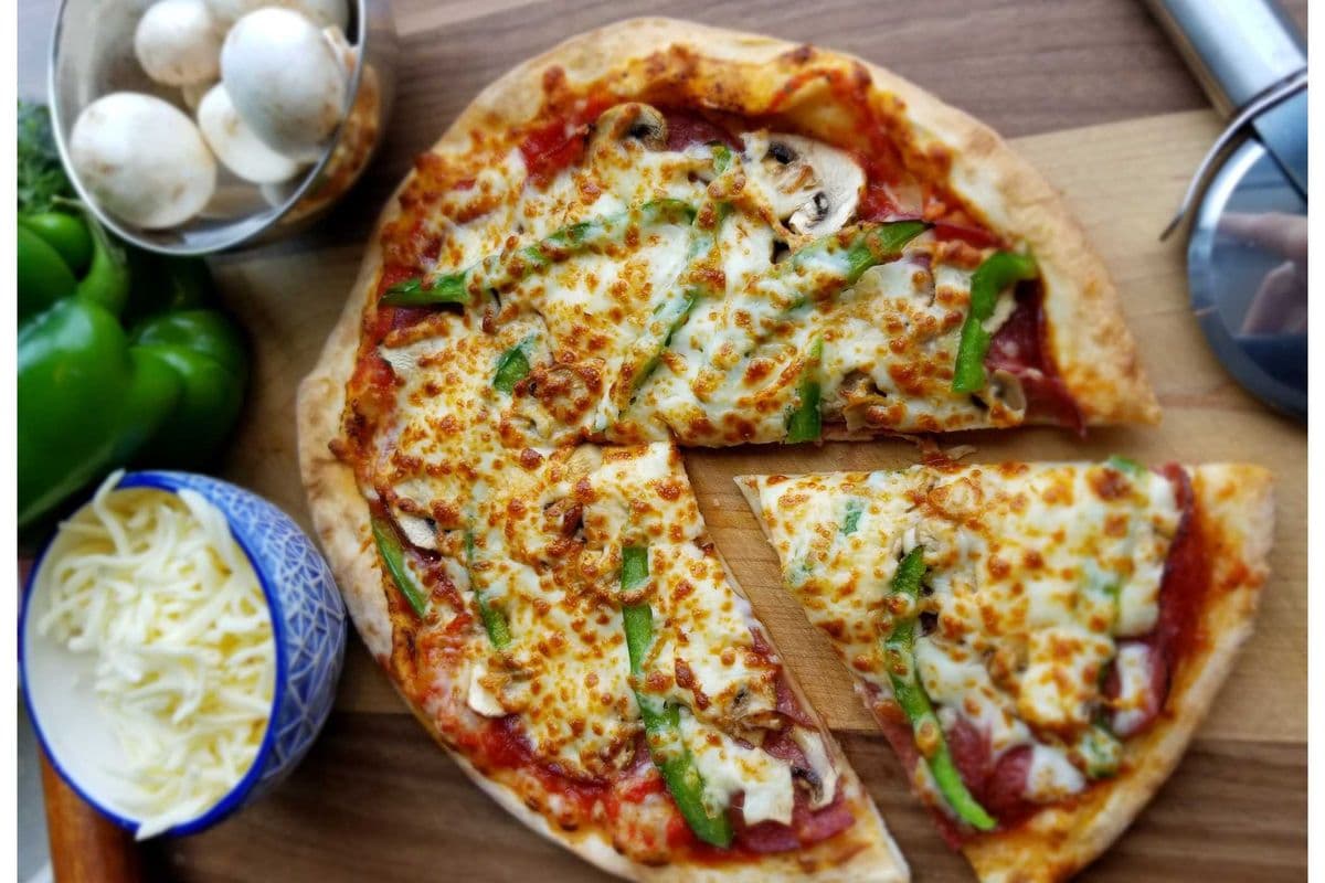 16" pizza extra grande generosa / 16" Extra Large Generosa Pizza