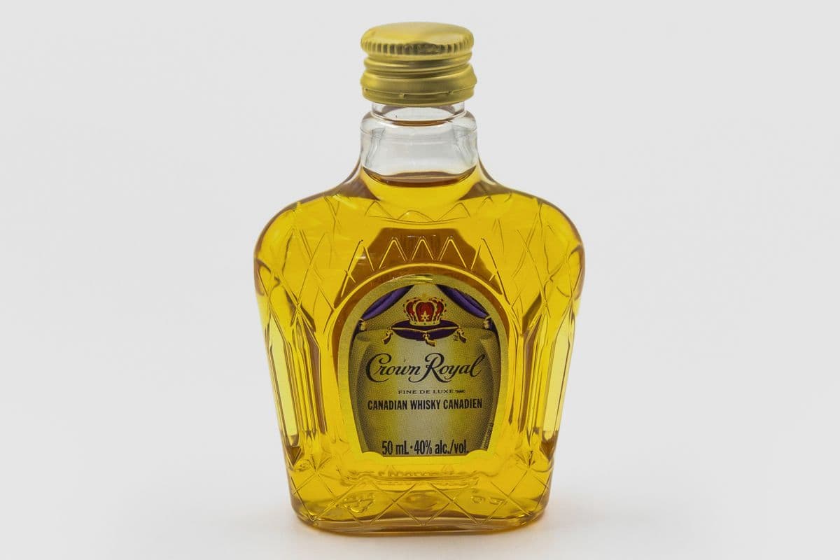 Crown Royal (1 x 200 ml)