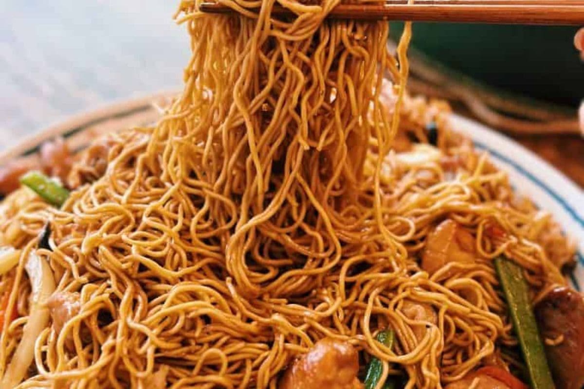 Chow Mein (Noodles)