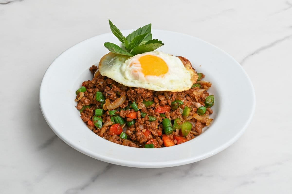 Pad Kaprao Lunch