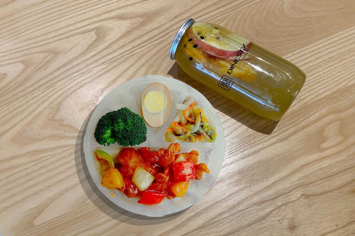 Sweet & Sour Basa Fillet Bento Box 糖醋魚片便當