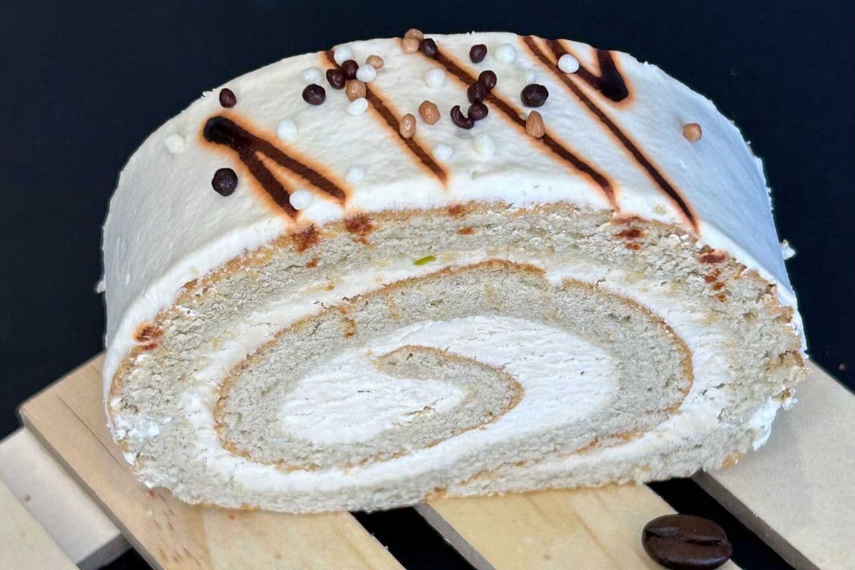 Mocha Roll Cake