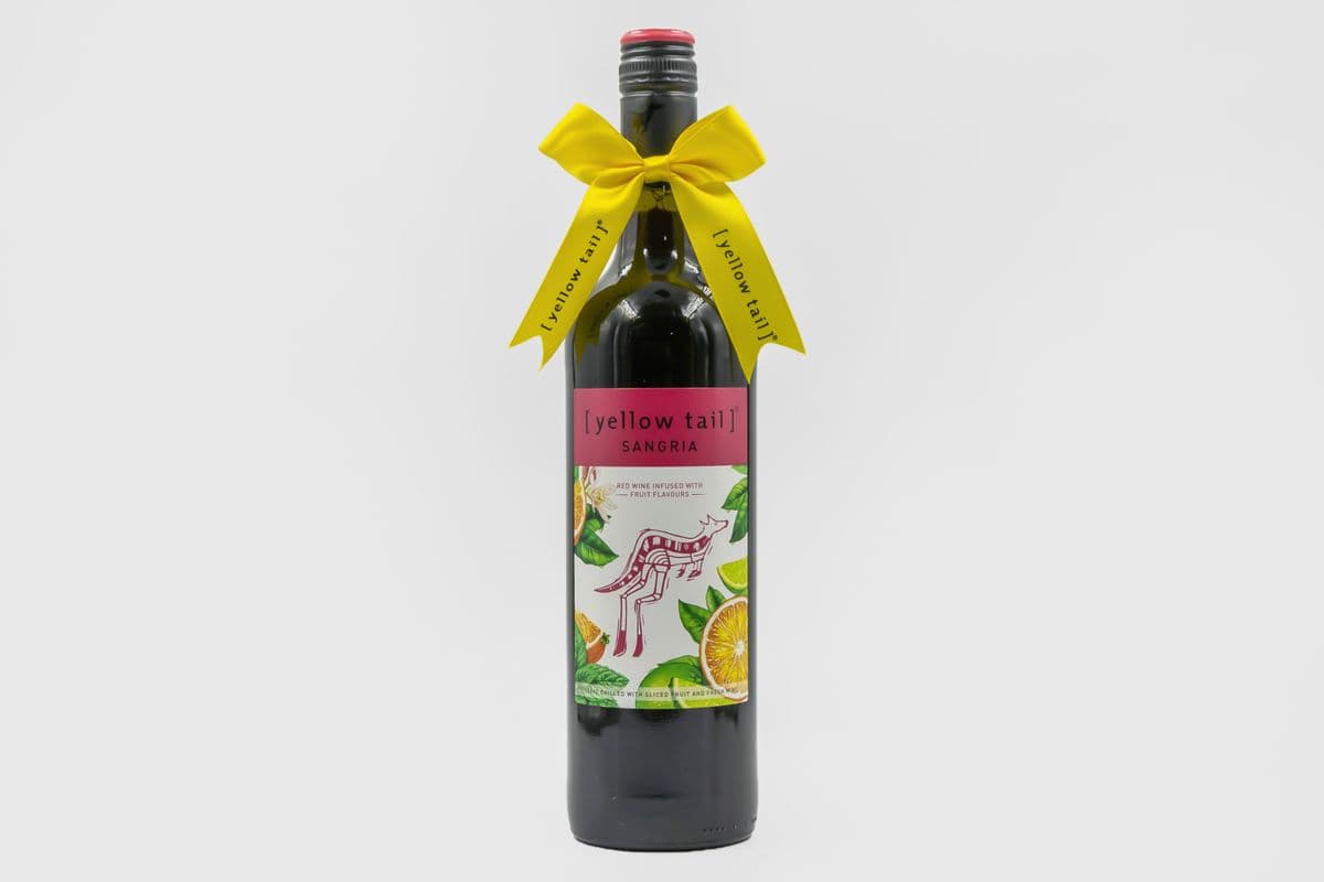 Yellow Tail Sangria (1 x 750 ml)
