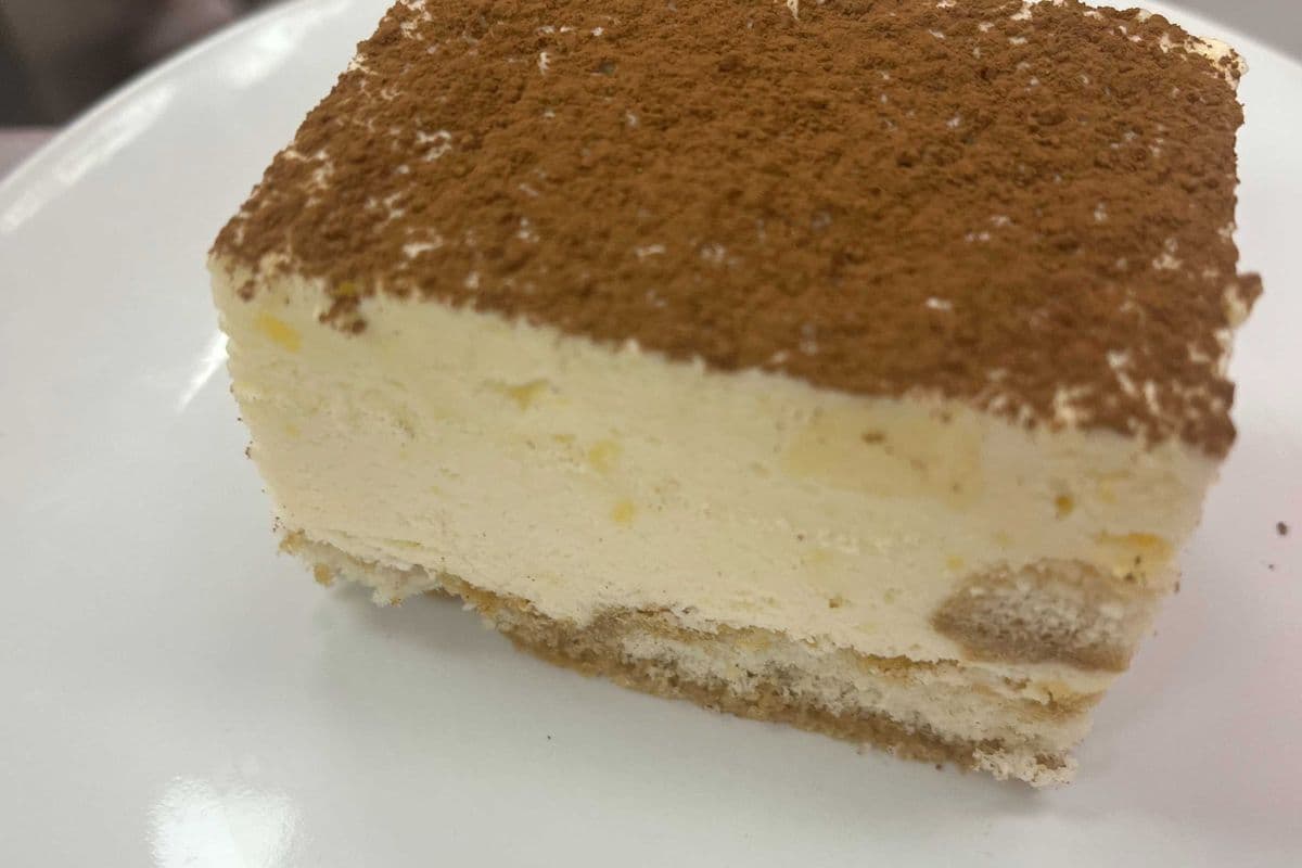 Tiramisu Cake