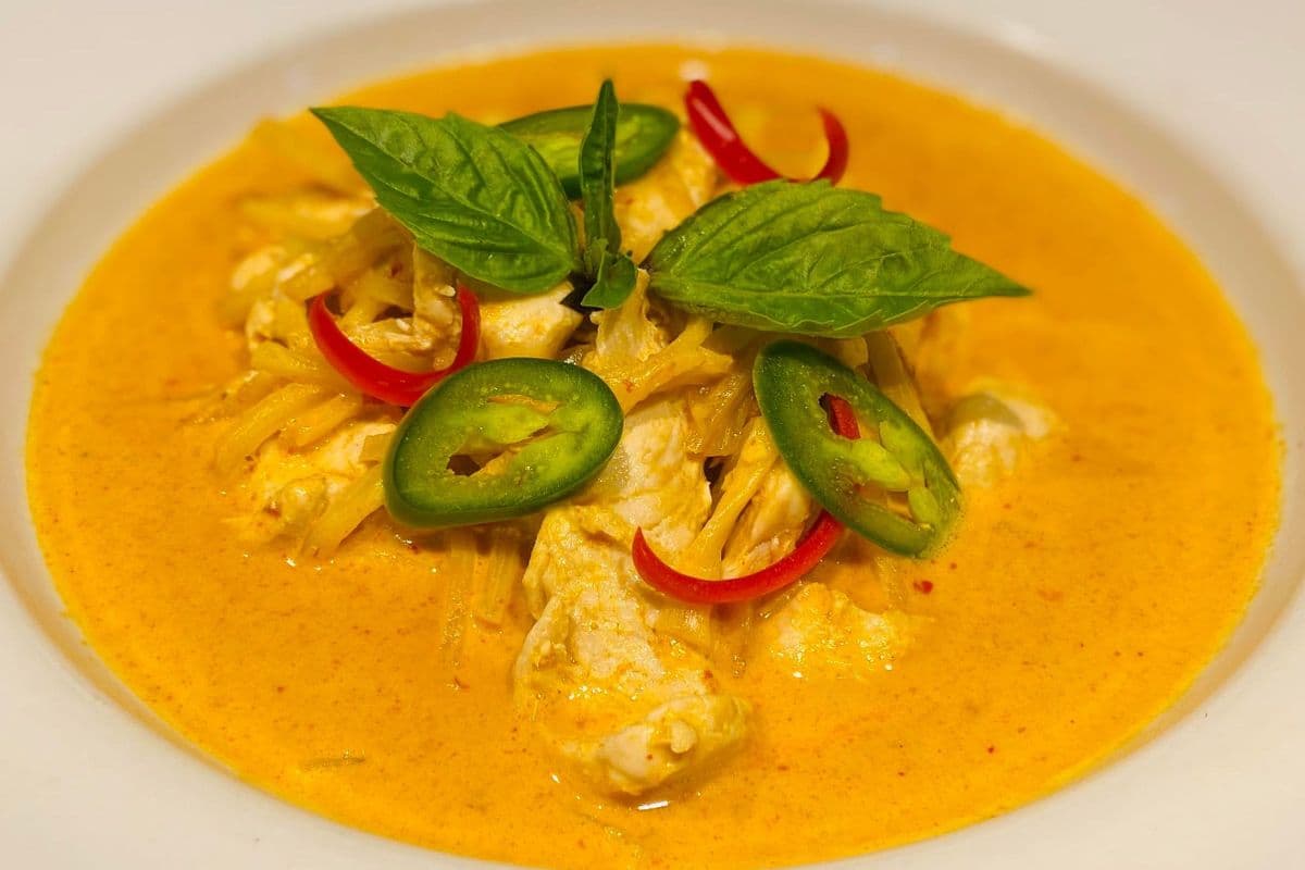 CU02. Red Curry