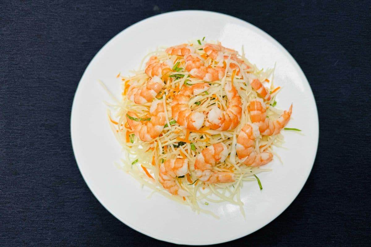 9. Vietnamese Coleslaw Salad (Nộm tôm)