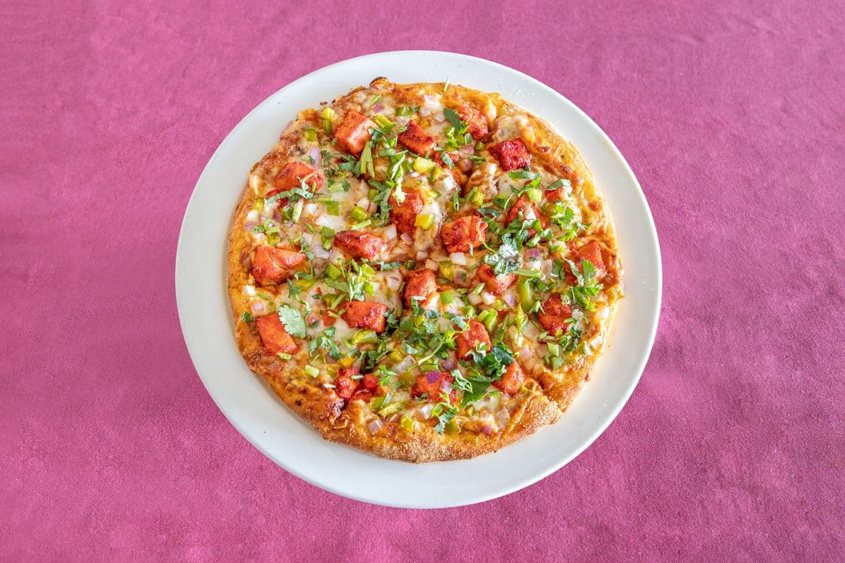 Large Tandoori Chicken Pizza (Halal)