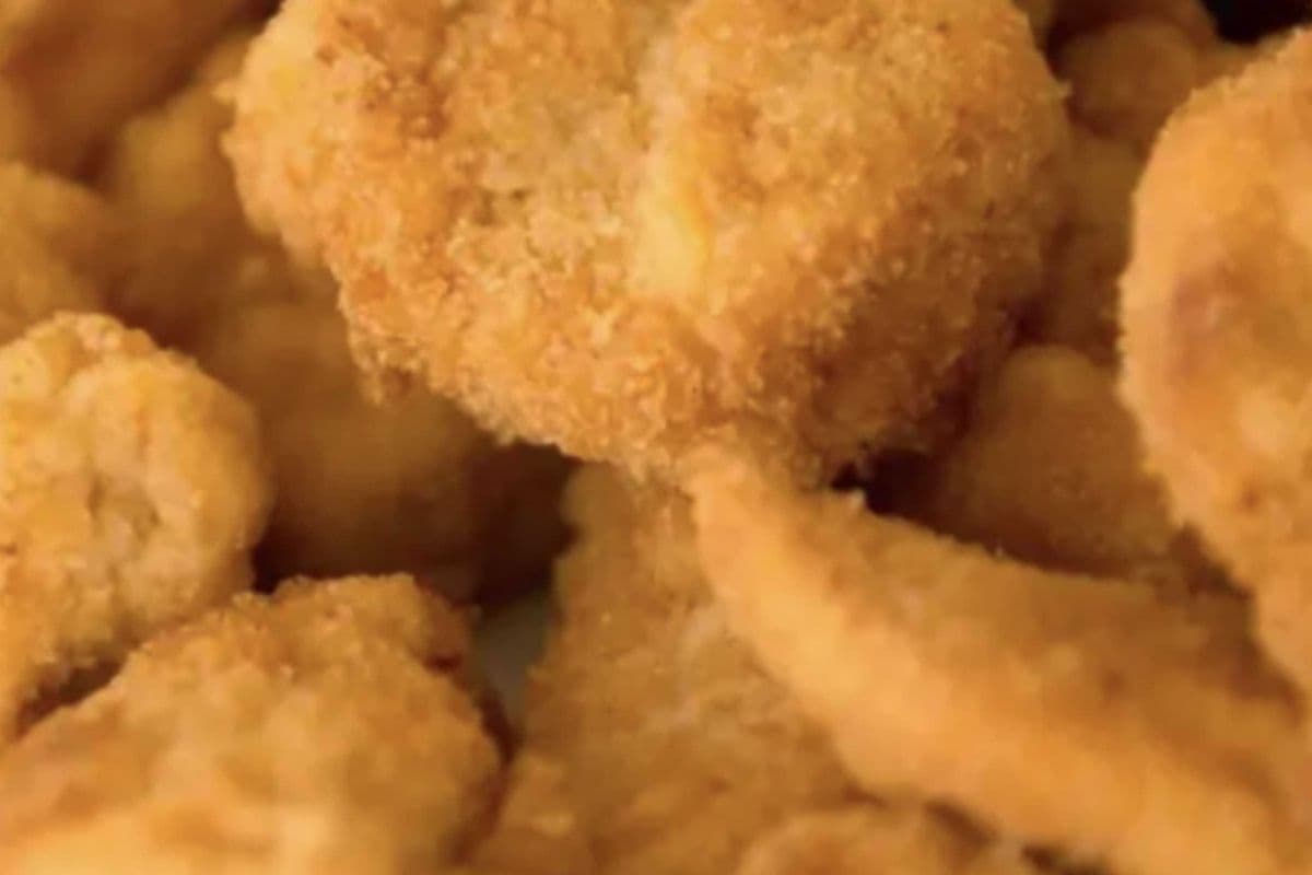 Chicken Nuggets( Hand breaded ,Home made) 10 Pcs (10 pcs)